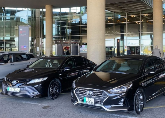 هيونداي سوناتا سيدان لكبار الشخصيات - خدمة سائق محترف في عمّان