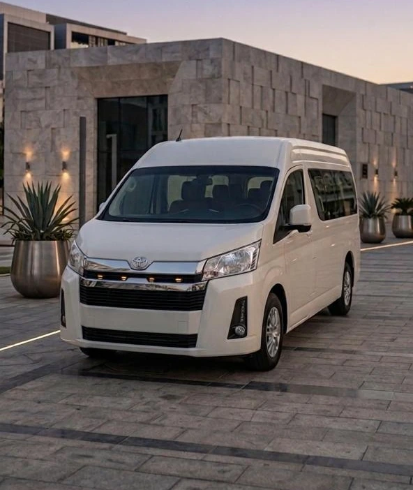 بما أن العمل يتركز في عمان، الأردن، فهذه هي الكلمات المفتاحية الأكثر بحثاً وتأثيراً للسوق المحلي (الأردني) والسياح القادمين من الخارج، مجهزة للنسخ المباشر:  1. كلمات استهداف "عمان والأردن" (الأعلى بحثاً) نقل سياحي الأردن، توصيل مطار الملكة علياء، سيارة مع سائق في عمان، حجز سيارات سياحية الأردن، رحلات سياحية في الأردن، مواصلات سياحية عمان، مكتب تكسي مكتب سياحي عمان، توصيل من عمان إلى البتراء، رحلات وادي رم والعقبة، سيارات نقل سياحي الأردن.  2. كلمات "ستاريا" و"الفان العائلي" (سوق عمان) إيجار ستاريا مع سائق عمان، هيونداي ستاريا للنقل السياحي الأردن، فان سياحي للإيجار في عمان، سيارة عائلية مطار الملكة علياء، ستاريا VIP الأردن، إيجار فان 7 ركاب عمان، مواصلات عائلية سياحية الأردن.